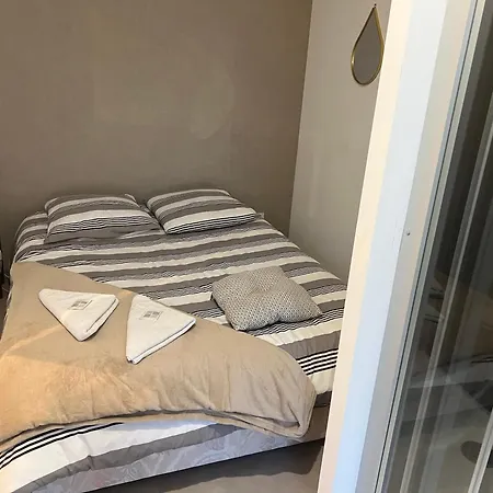 Le Lys Apartamento Lassay-les-Chateaux Exterior foto
